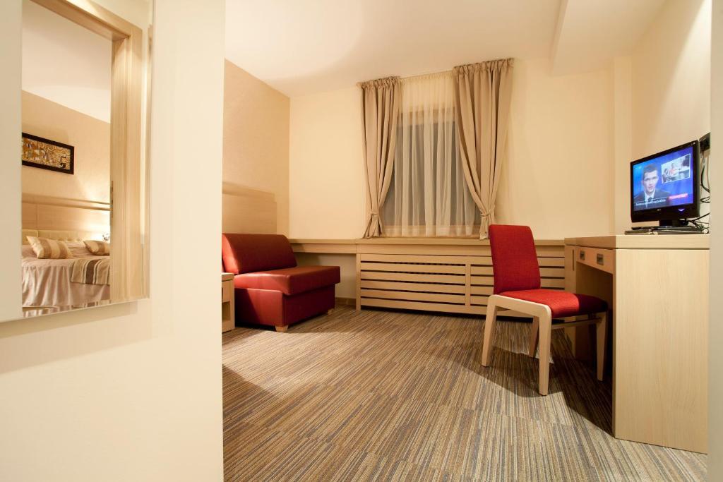 קופאוניק Hotel Angella מראה חיצוני תמונה